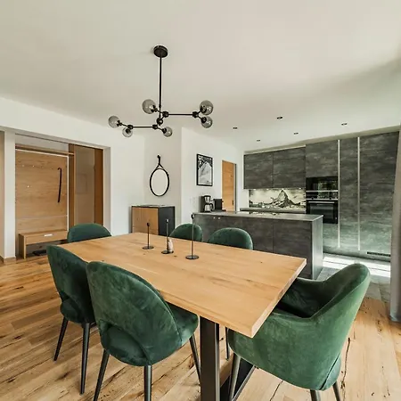 Apartment Dachstein West T3 *