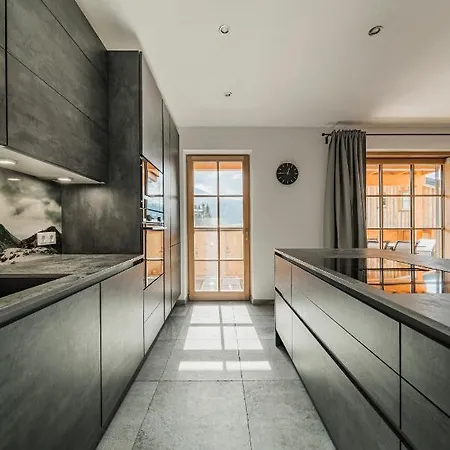 Apartment Dachstein West T3 *